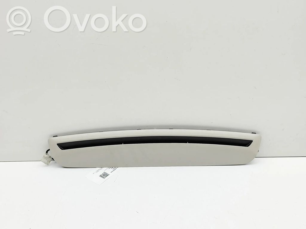 Kolmas/lisäjarruvalo   A2058200260