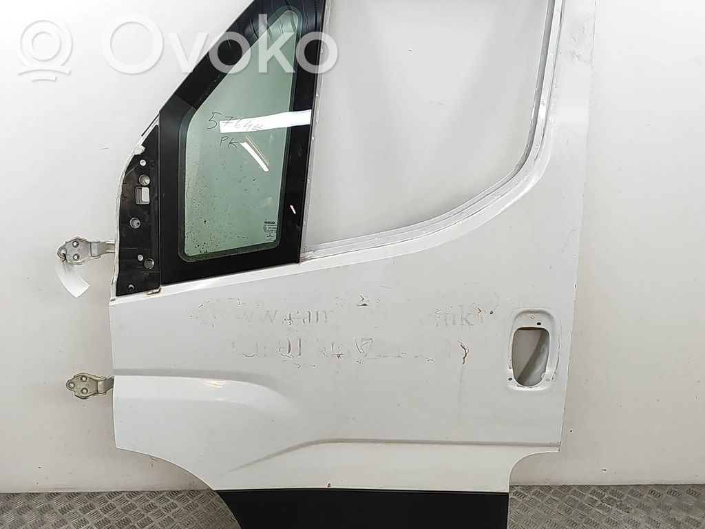 Iveco Daily 6th gen Puerta delantera 