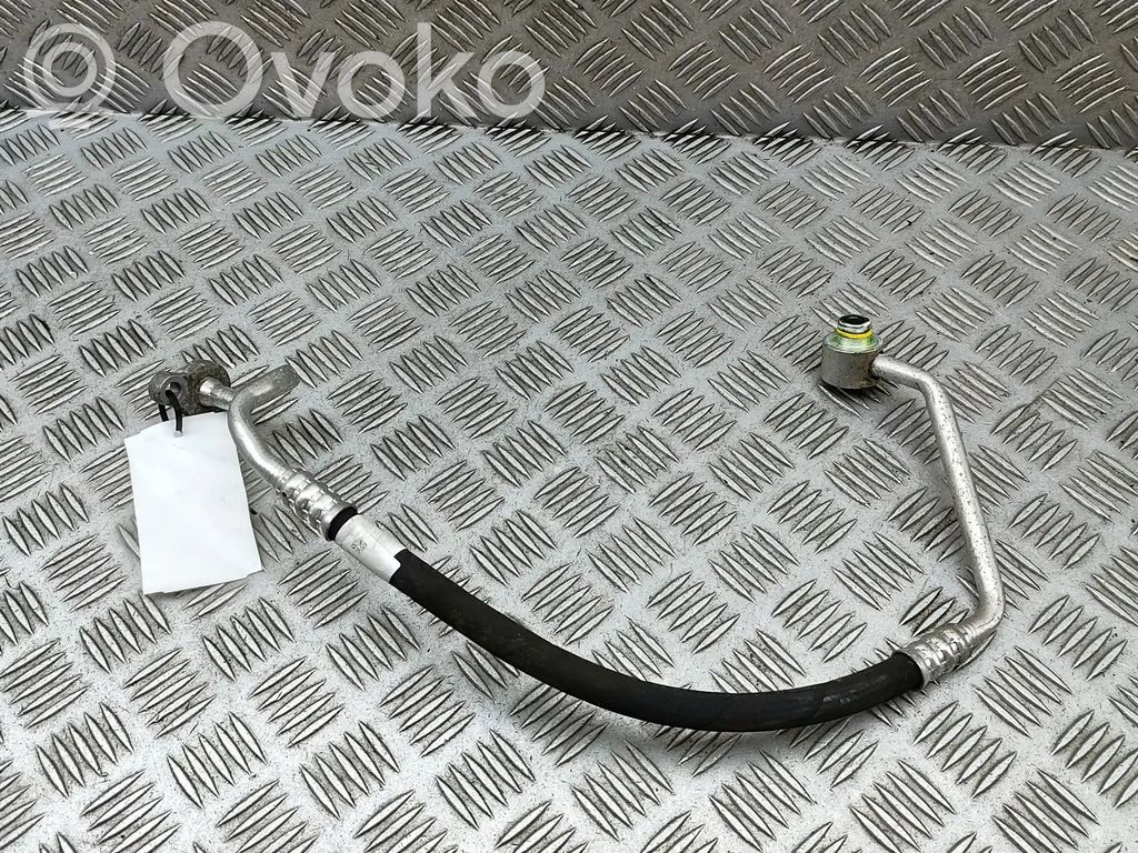 Volvo V40 Cross country Ilmastointilaitteen putki (A/C) 