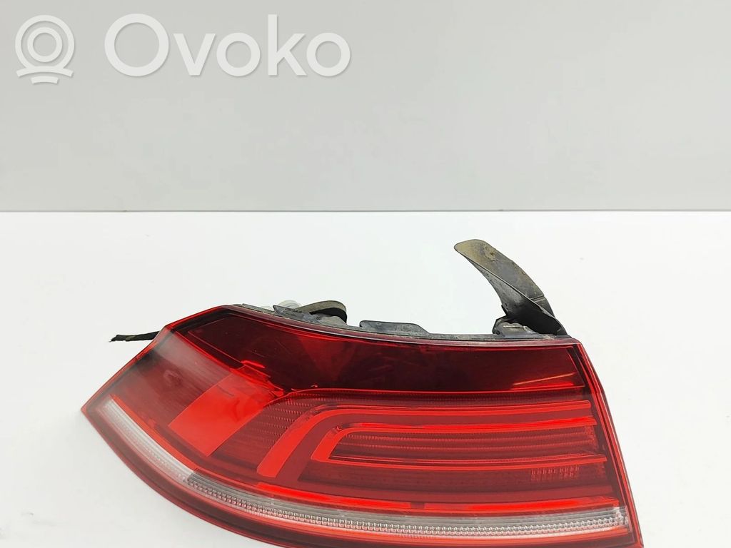 Volkswagen PASSAT B8 Lampă spate în caroserie 