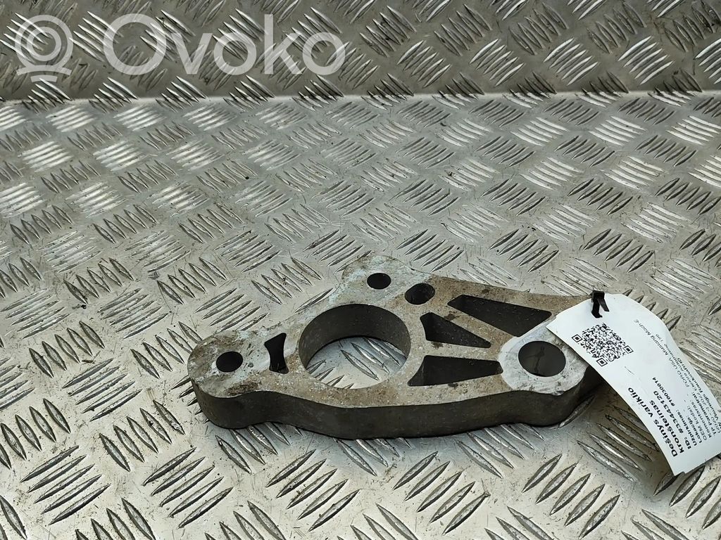 Engine mounting bracket   LJ9C5A095AD