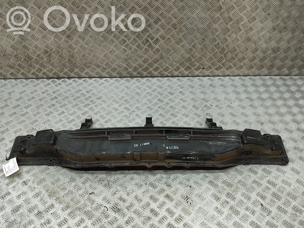 KIA Ceed Takapuskurin poikittaistuki 