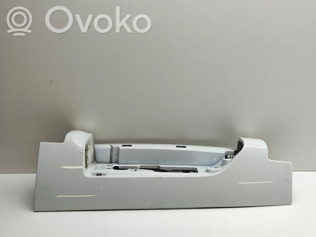 Opel Vivaro Takavalon valaisimen muotolista 