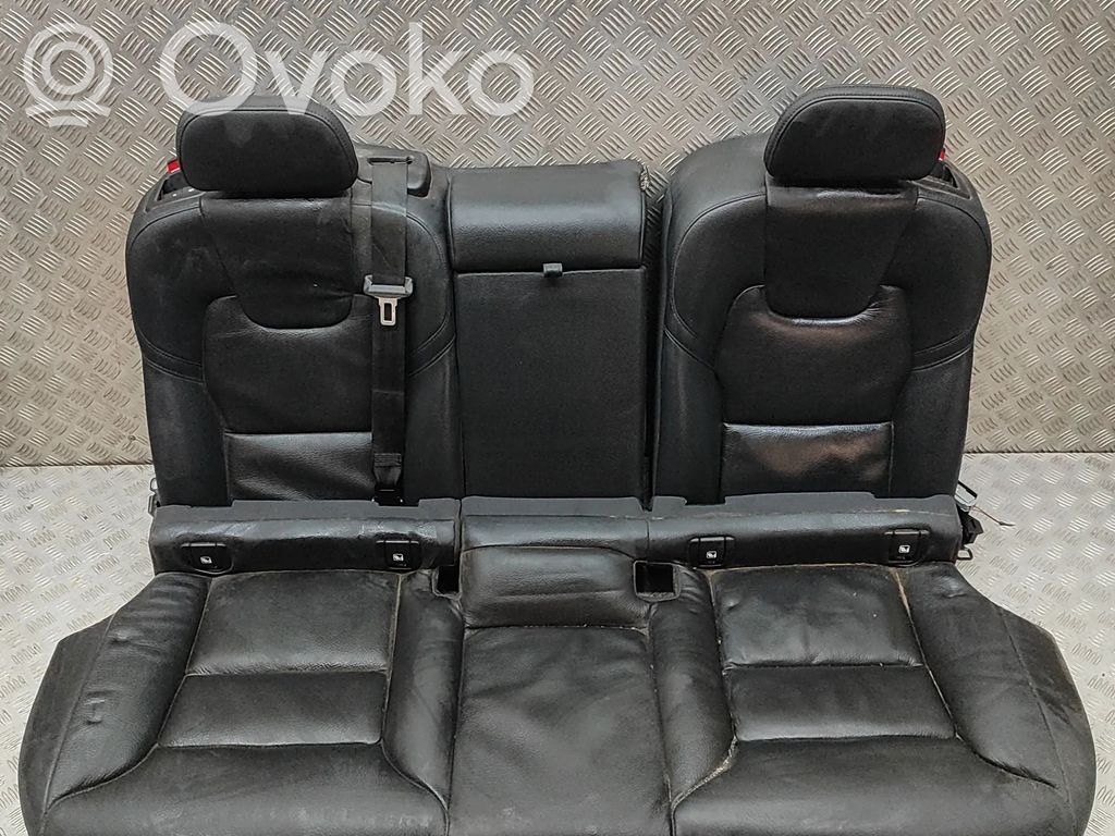 Volvo XC60 Takaistuin 