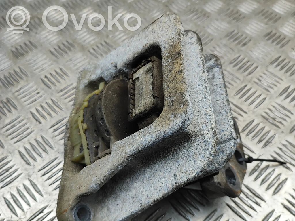 Ford Transit Custom Engine mount bracket 
