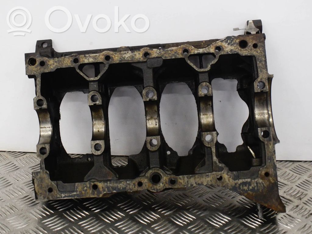 Renault Master II Kita variklio galvutės detalė 