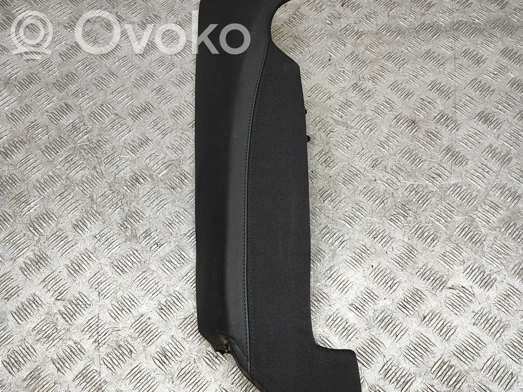 Osłona boczna fotela tylnego   4G085703AK25D