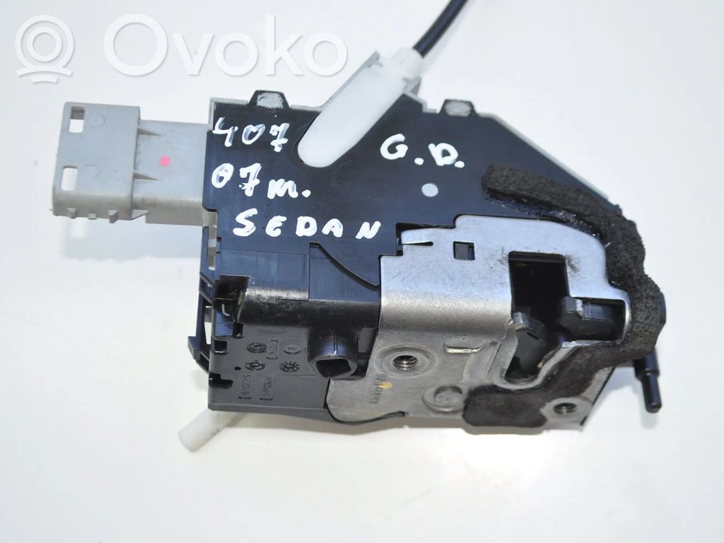 Peugeot 407 Zamek drzwi tylnych 