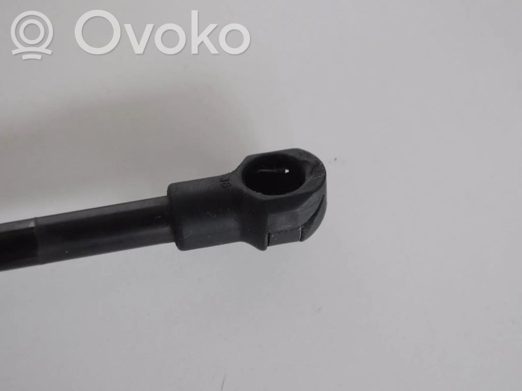 Siłownik maski przedniej   8J0823359