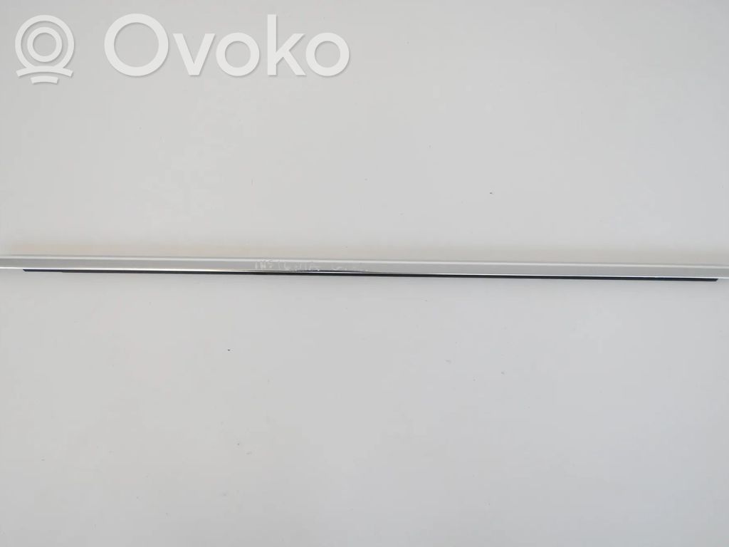 Opel Insignia A Moulures des vitres de la porte arrière 