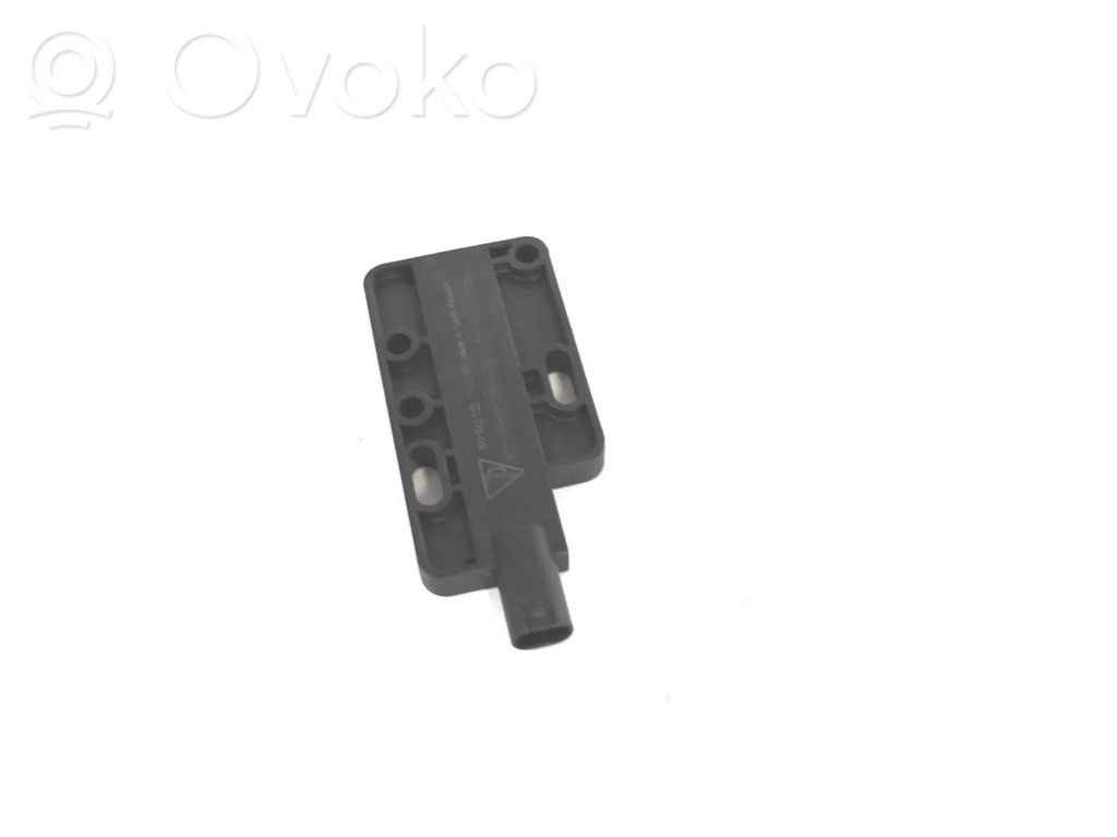 GPS Antenne   7PP962132