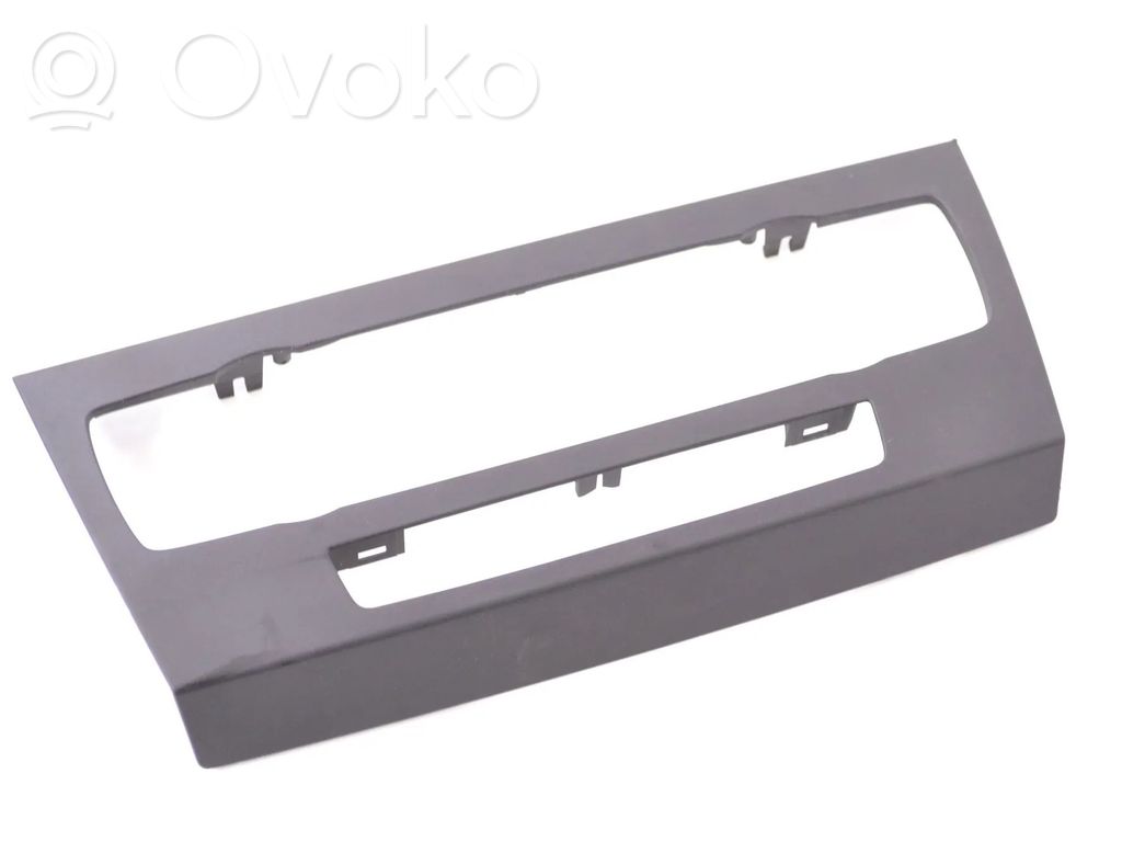 BMW 3 E90 E91 Dashboard glove box trim 