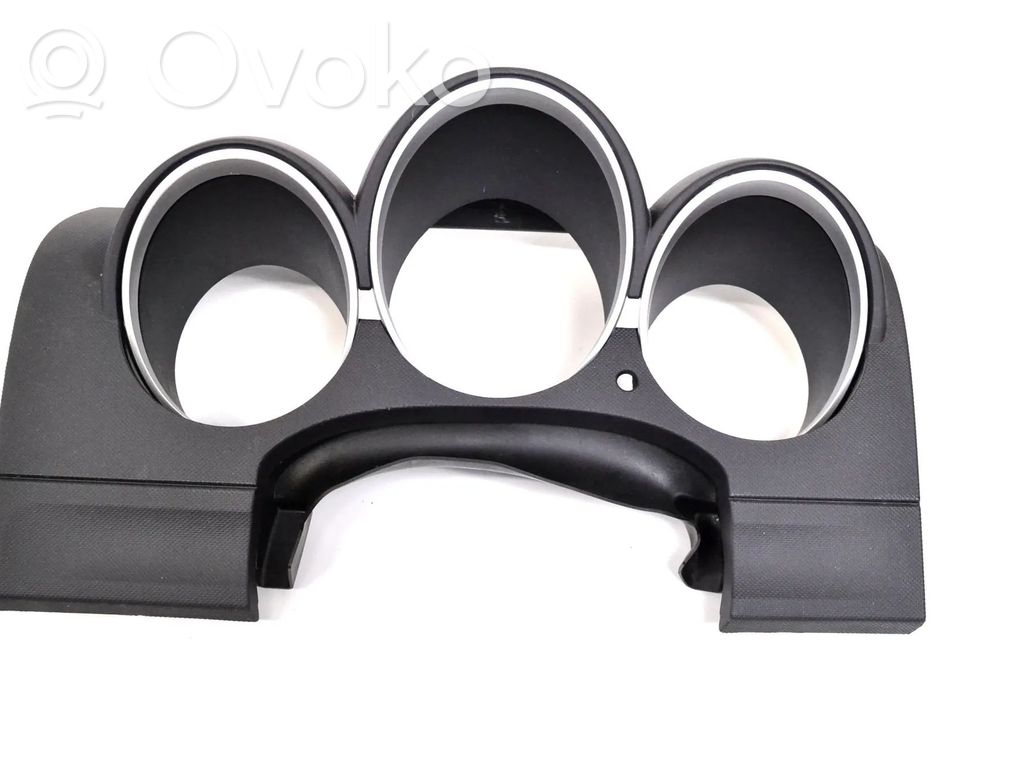 Dodge Nitro Dashboard trim 