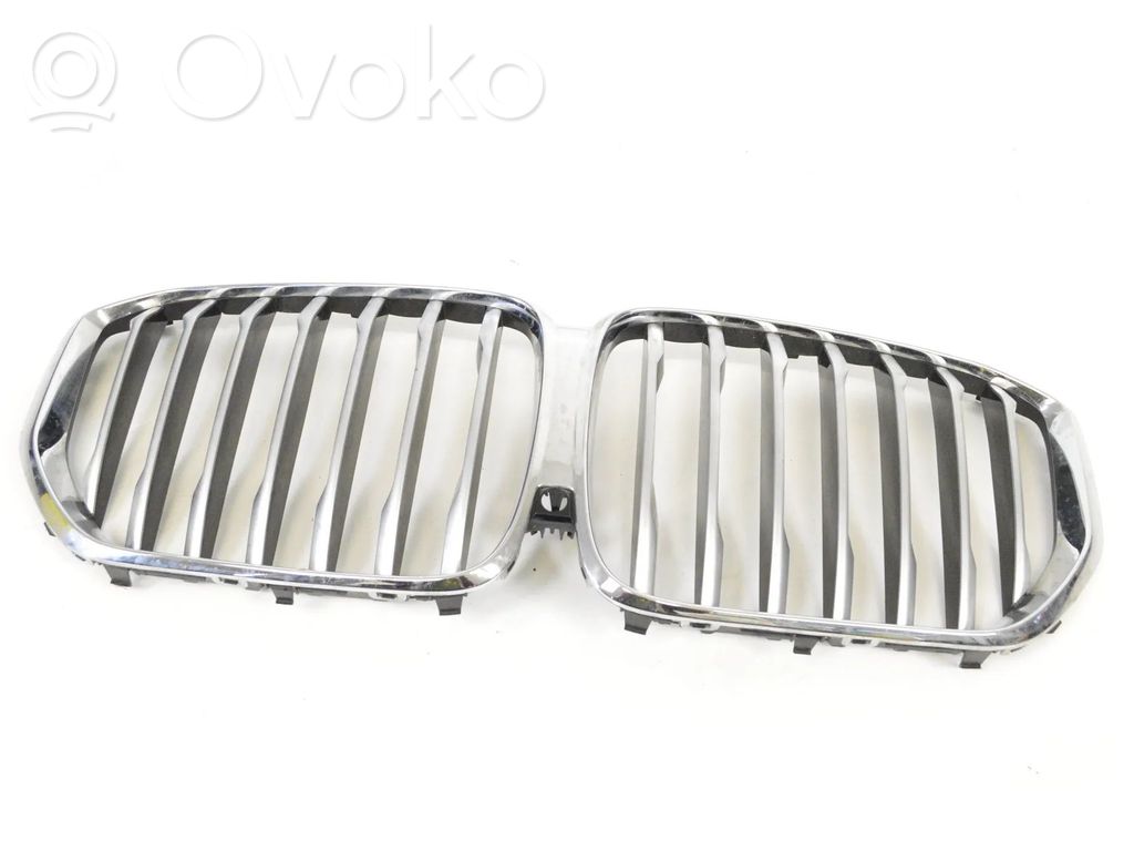 BMW X5 G05 Maskownica / Grill / Atrapa górna chłodnicy 