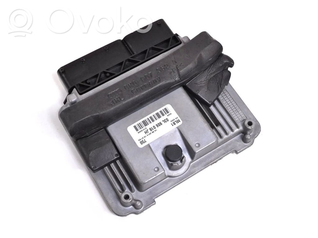 Audi A4 S4 B8 8K Engine control unit/module 