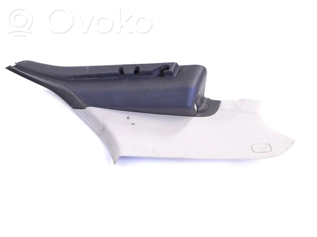 Osłona środkowa słupka / C   A1766900525