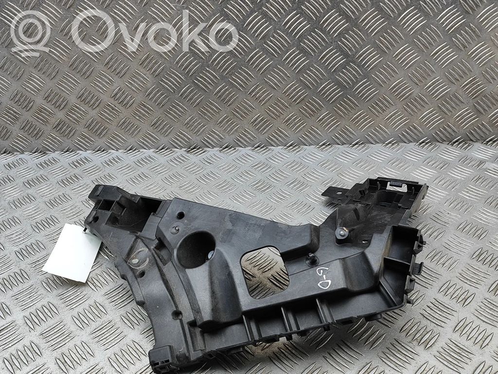 Volvo XC40 Suport montare bară spate 