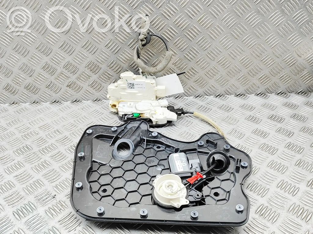 Audi A8 S8 D4 4H Cerradura de puerta delantera 