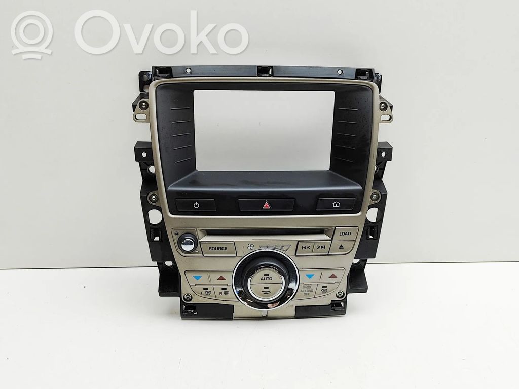 Interruptor de control del ventilador interior   8W8318C858AA