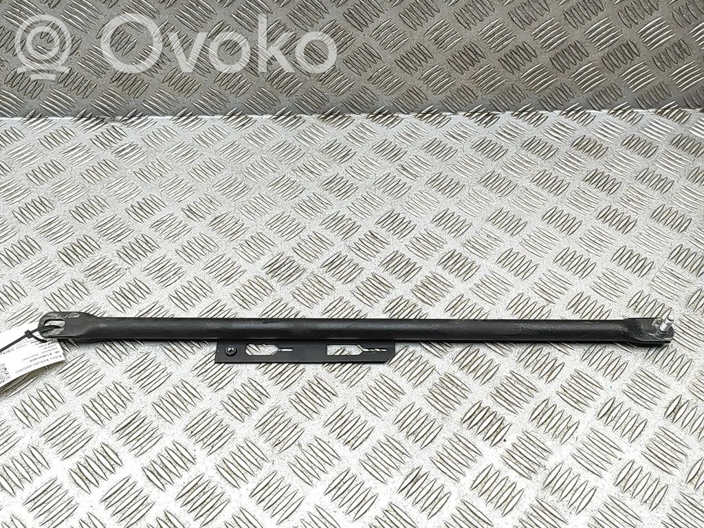 Volvo XC90 Inne części komory silnika 
