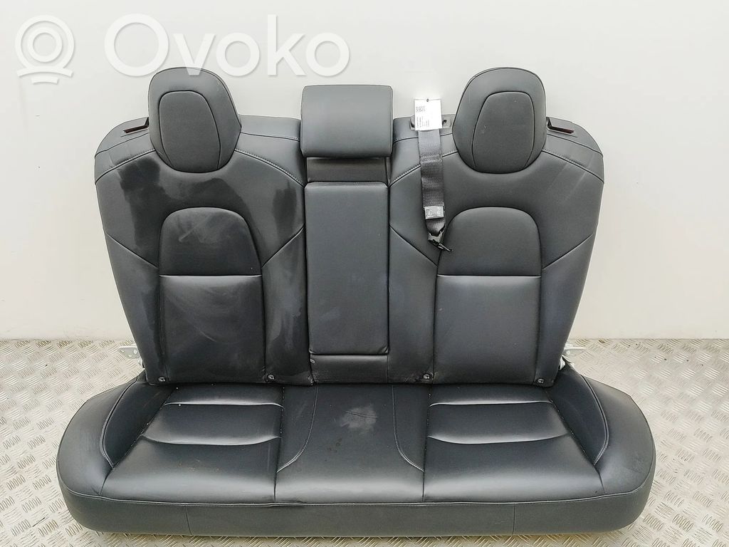 Tesla Model 3 Galinė sėdynė 