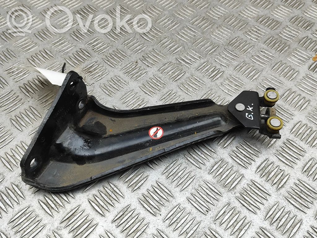 Toyota ProAce City Sliding door lower roller guide/hinge 