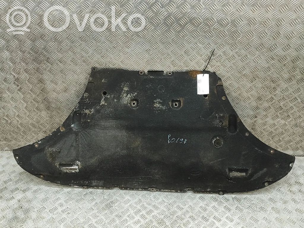 Osłona dolna silnika   4M0825235AJ