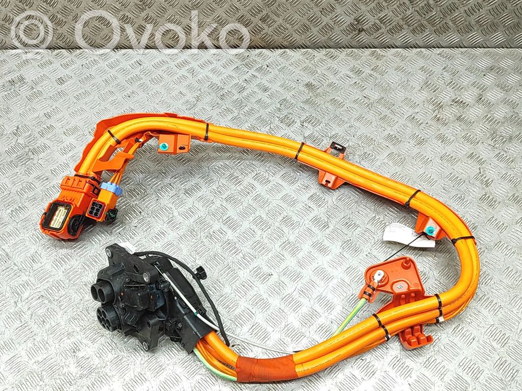 Tesla Model 3 Sähköauton latauskaapeli 