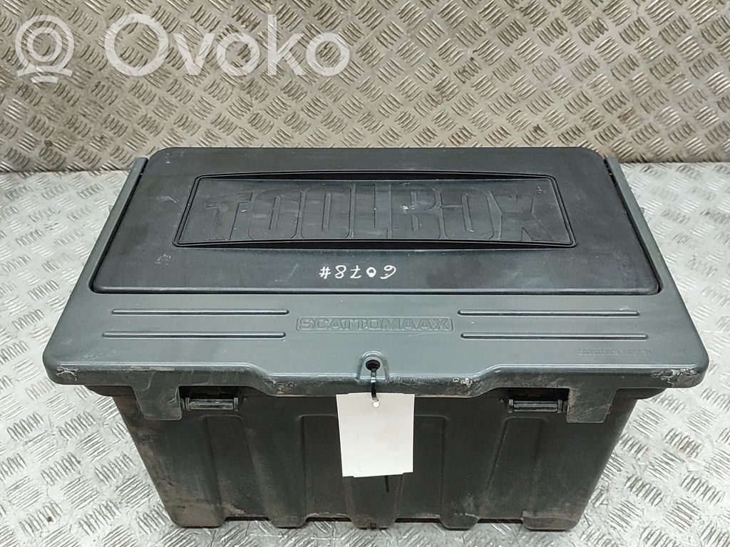 Nissan NV400 Schowek deski rozdzielczej 