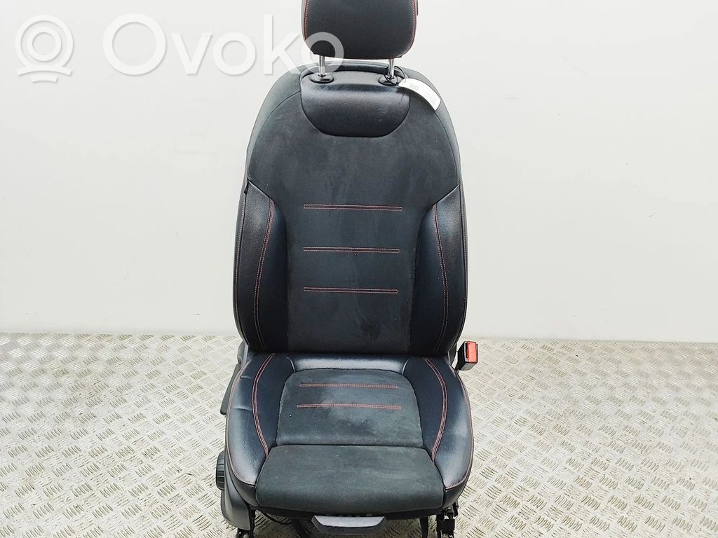 Mercedes-Benz GLA H247 Asiento delantero del pasajero