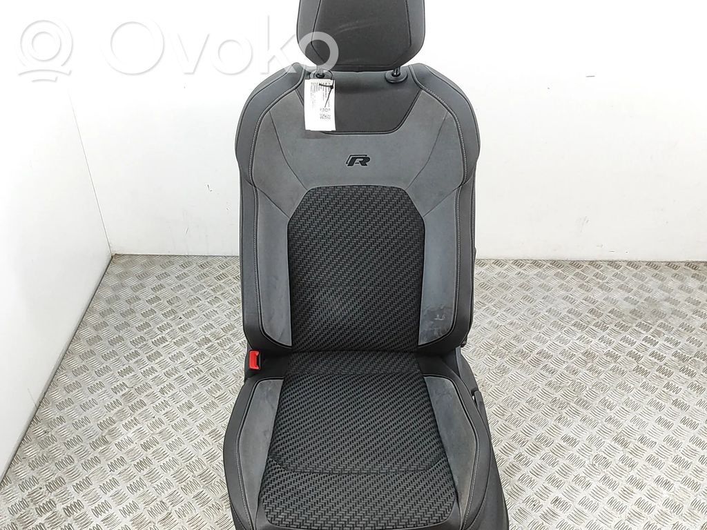Fotel przedni kierowcy   2Q4881105C,2GA881405M,2GA881805BP