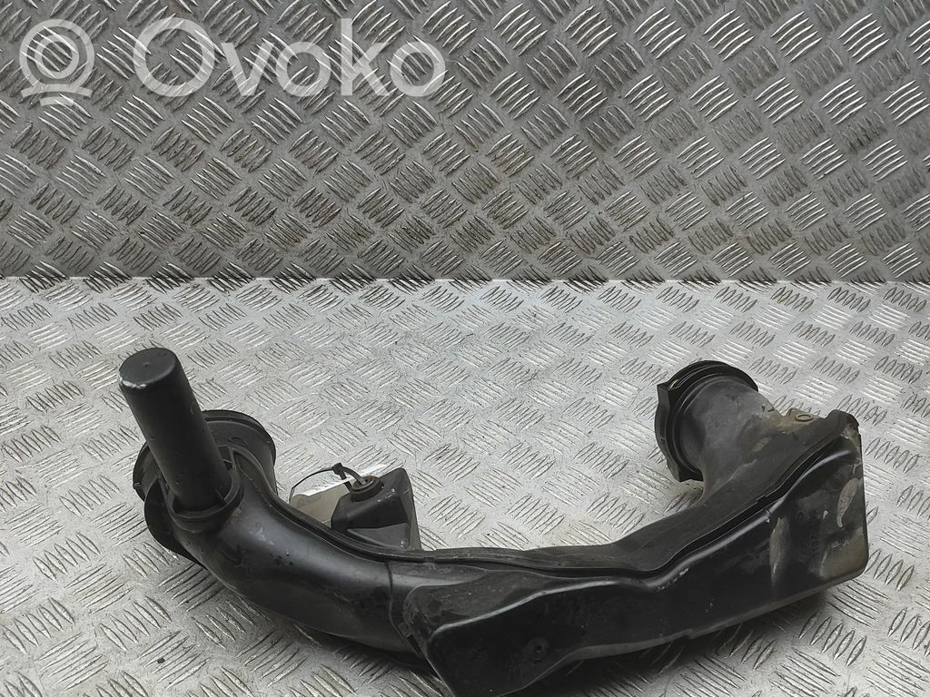 Volvo V40 Imuilman vaimennin 