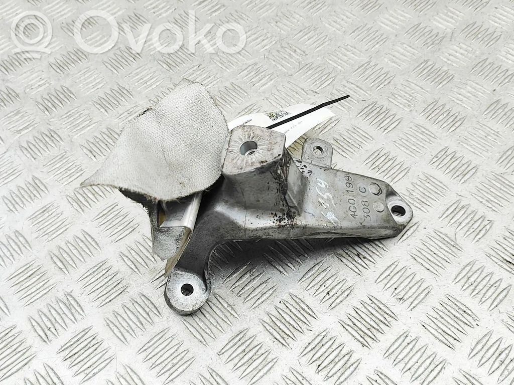 Audi RS5 Engine mounting bracket 