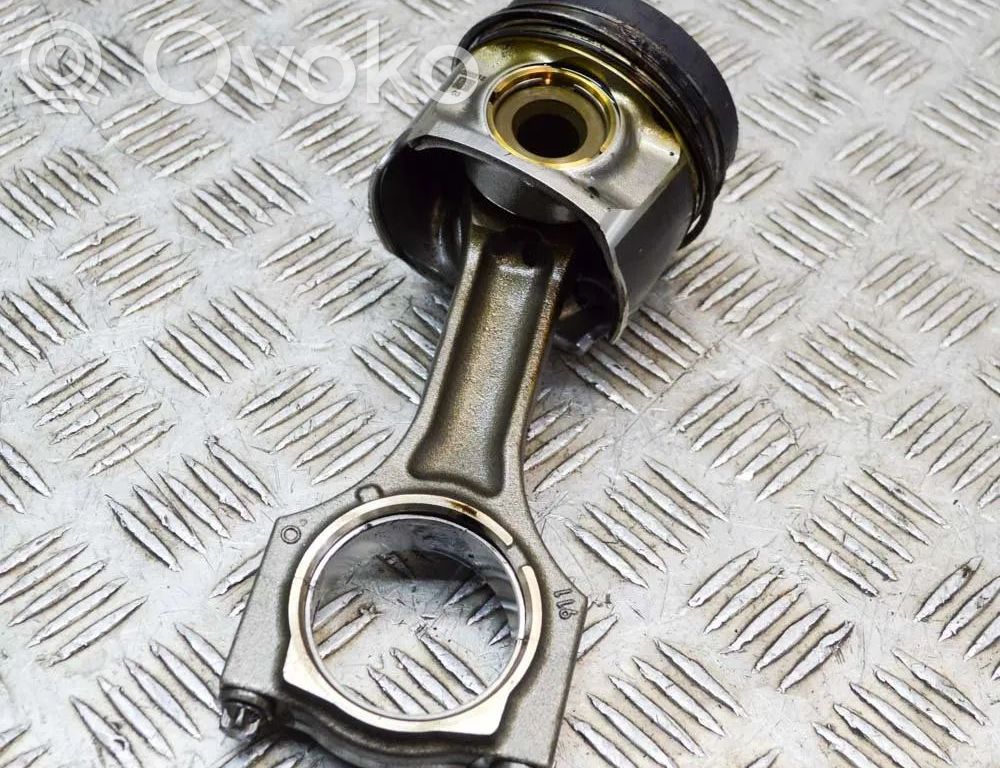 BMW 5 G30 G31 G38 Pistón 