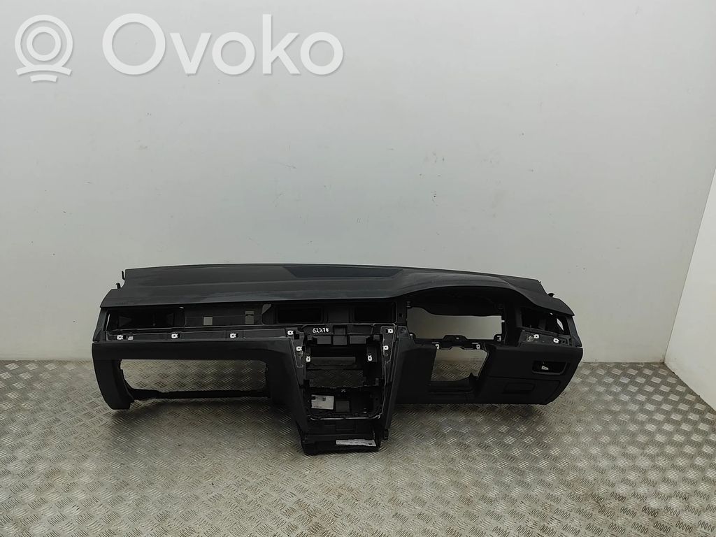 Deska rozdzielcza   3G8857003C,3G2819634,3G2819389D,3G2819633