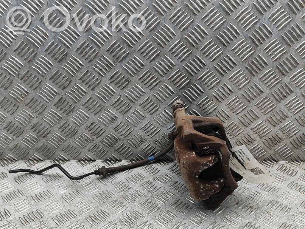 Tylny zacisk hamulcowy   440116RA0B
