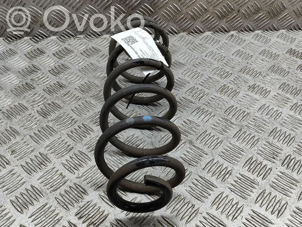 Toyota Corolla E210 E21 Takakierrejousi 