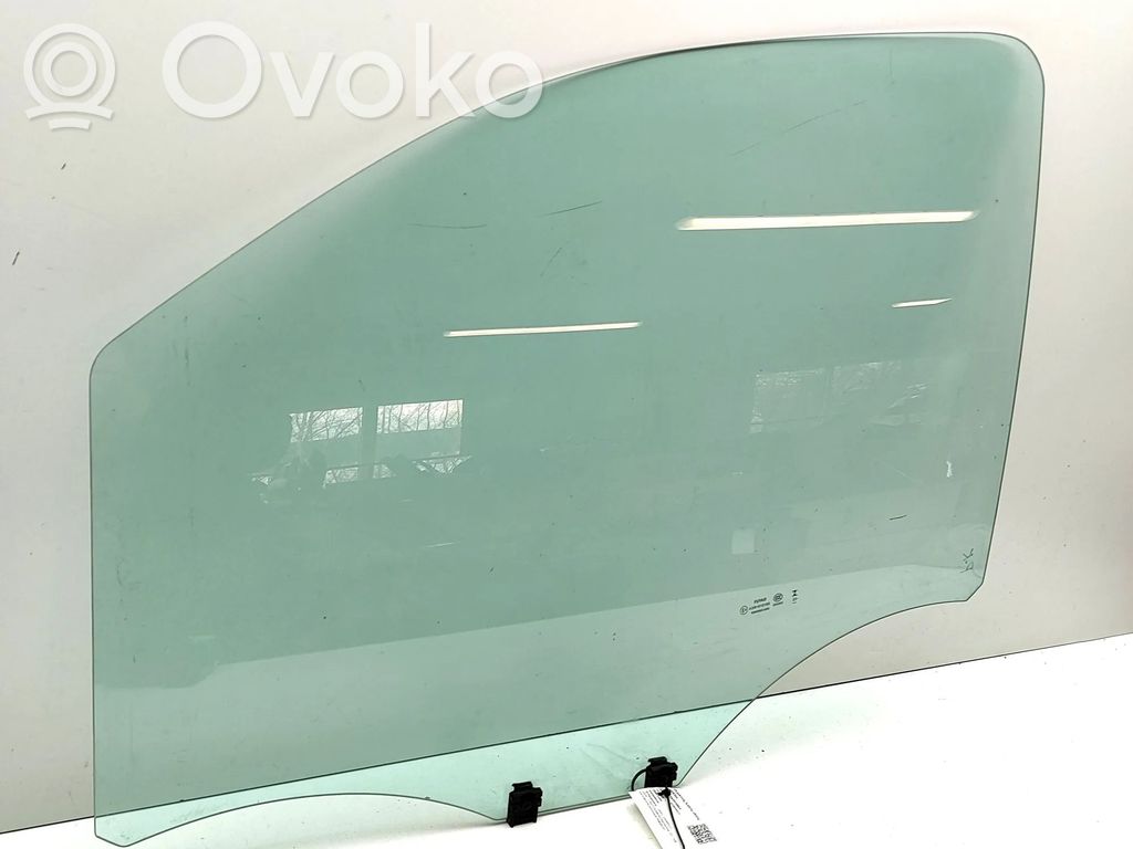 Opel Vivaro Luna de la puerta delantera cuatro puertas 