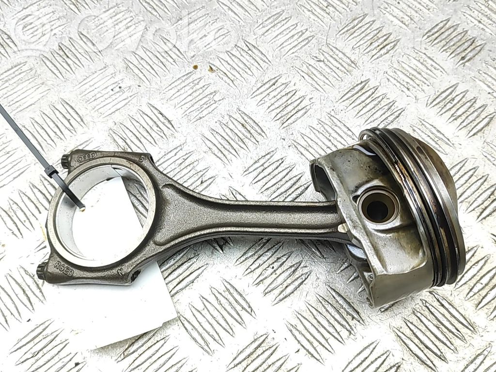 Audi A5 8T 8F Pistón 