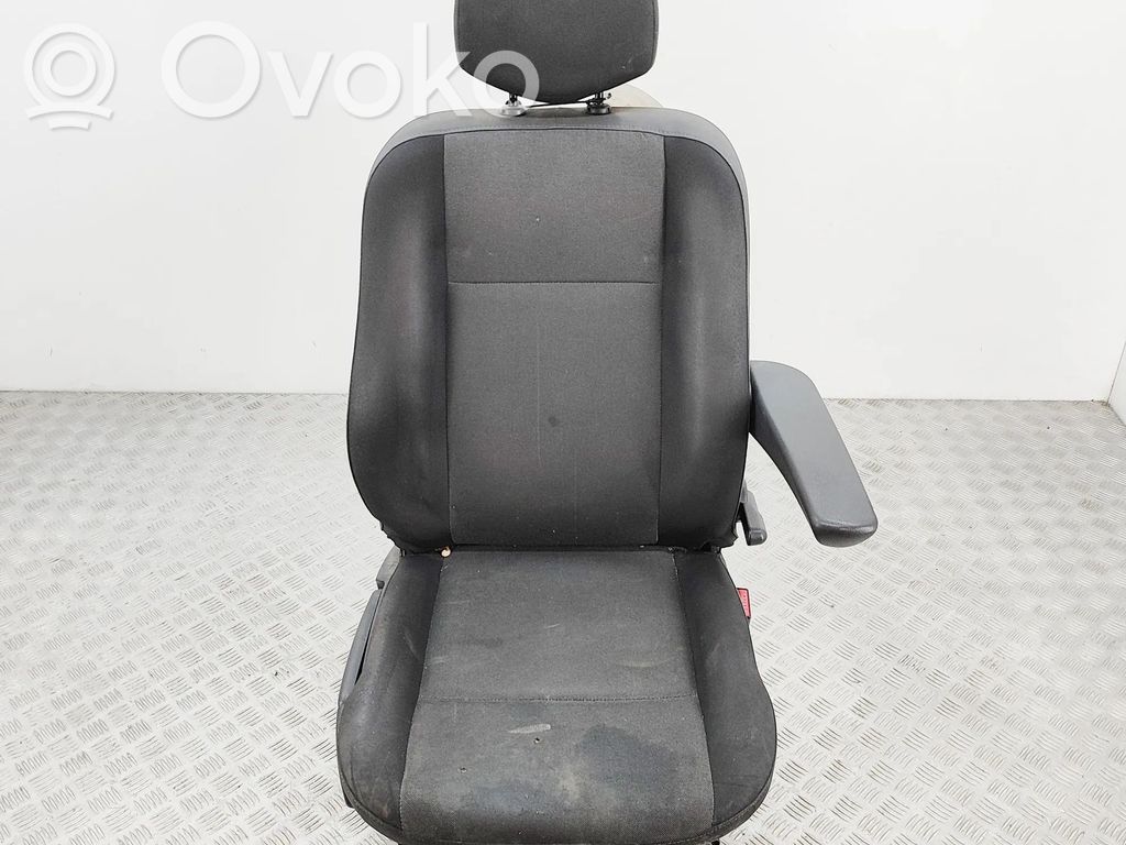 Etumatkustajan istuin   876110601R