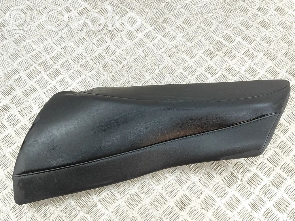 Tesla Model 3 Moldura inferior lateral del asiento trasero 
