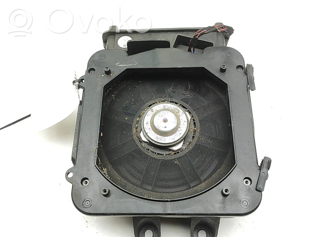 BMW X1 F48 F49 Subwoofer 