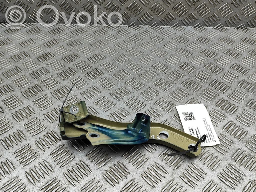 Cupra Born Laikiklis sparno 
