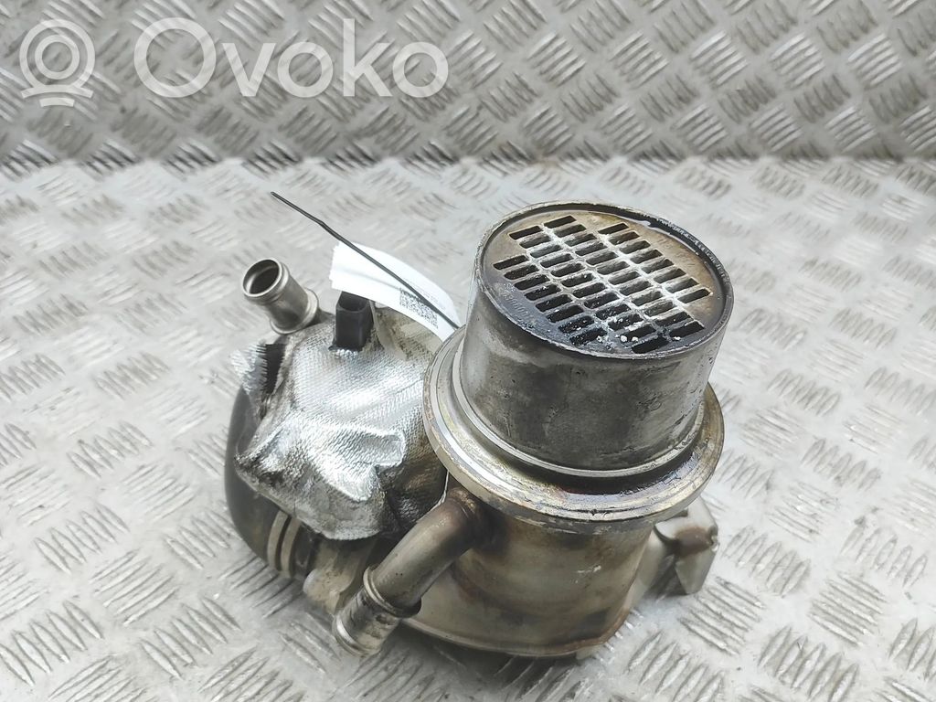 Volkswagen PASSAT B8 Chłodnica spalin EGR 