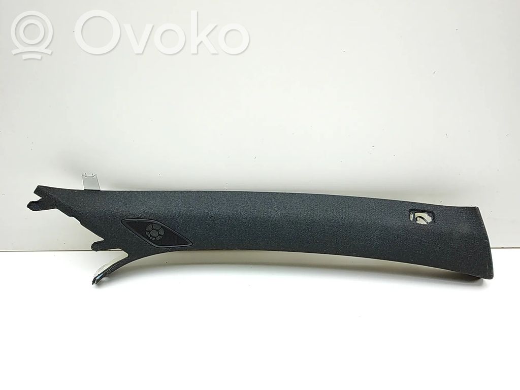 Volvo XC40 Rivestimento montante (A) 