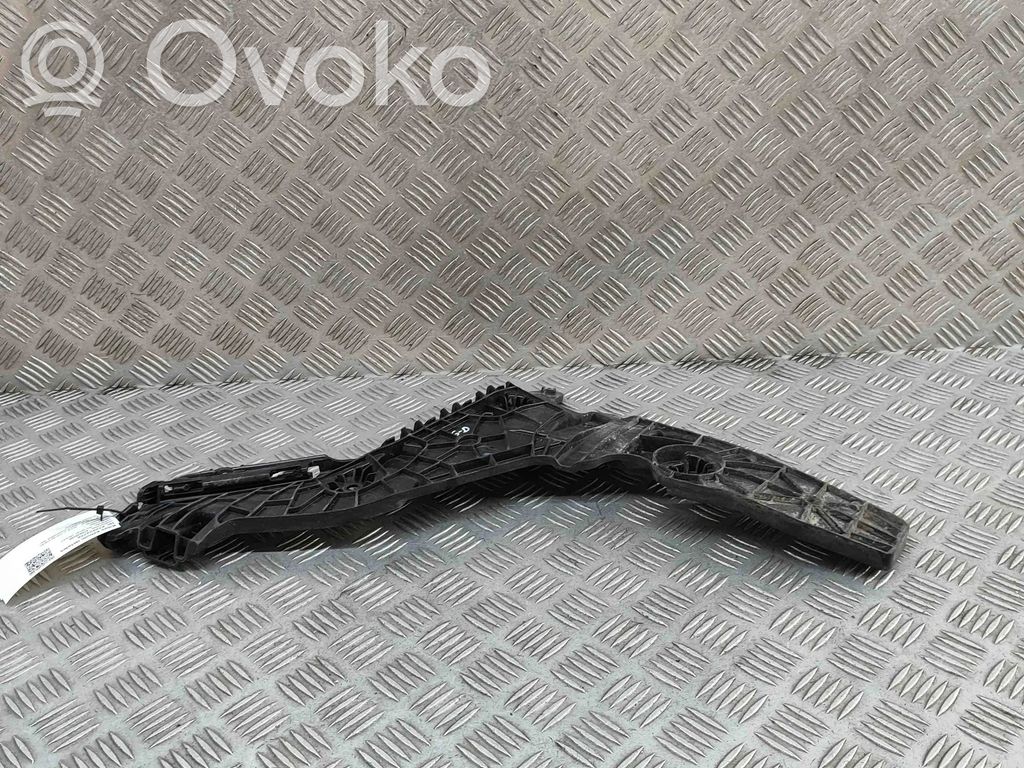 Audi e-tron Takapuskurin kannake 