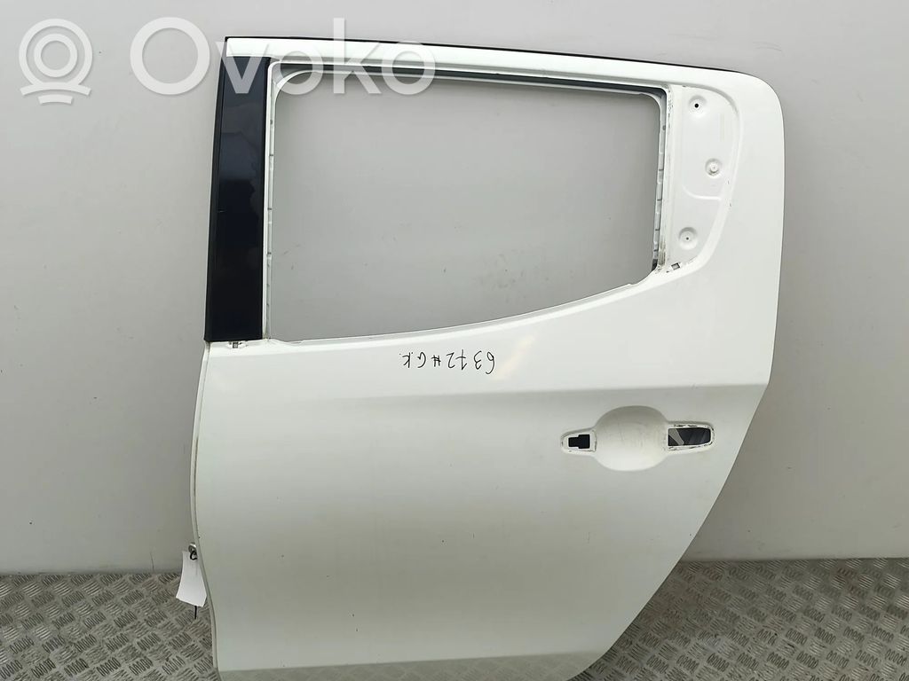 Puerta trasera   5730B491