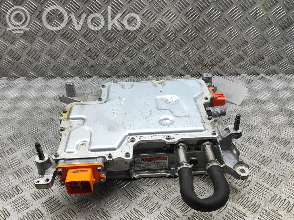 Toyota bZ4X Falownik / Przetwornica napięcia 