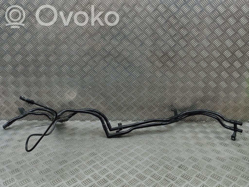 Audi Q5 SQ5 FY Tubo flessibile del liquido di raffreddamento del motore 
