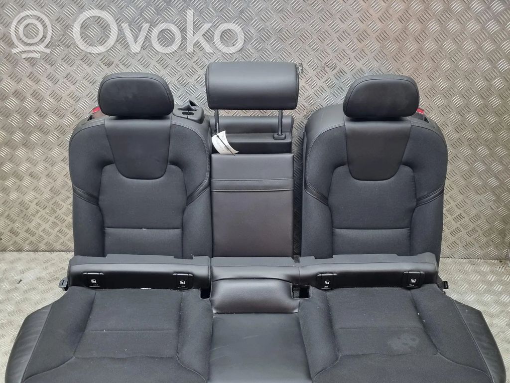 Asiento trasero   31685070,31488210,31488211